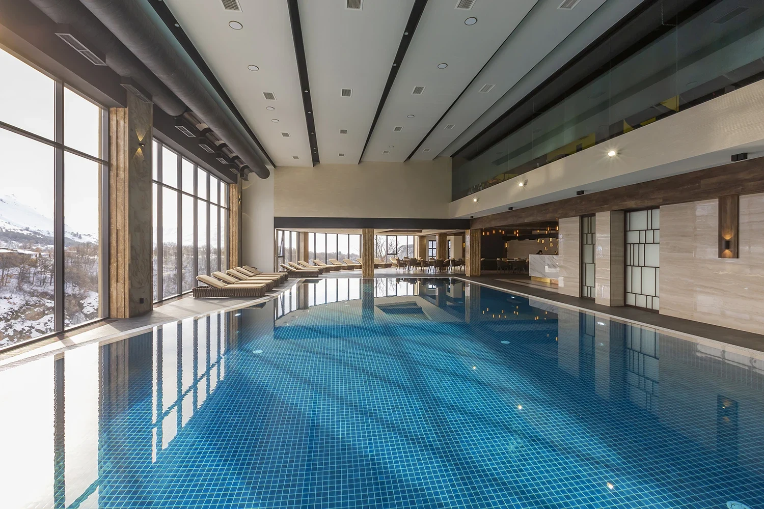 Бассейн в Jermuk Hotel & SPA